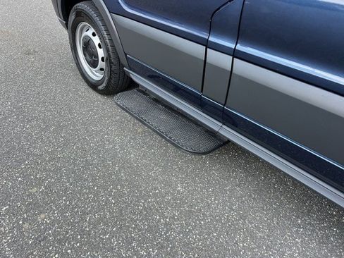 Used 2018 Ford Transit 250 148 Medium Roof image 22