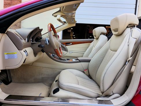 Used 2009 Mercedes-Benz SL 550 image 17
