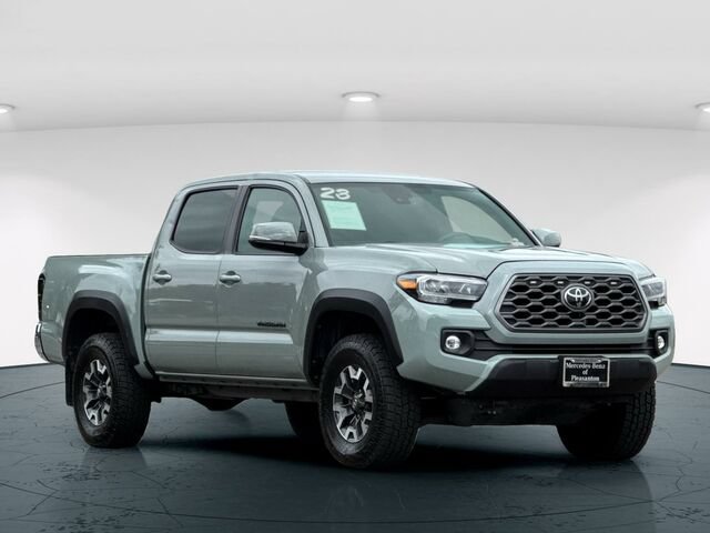Used 2023 Toyota Tacoma TRD Off-Road AWD/4WD image 8