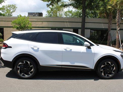 New 2024 Kia Sportage SX image 5