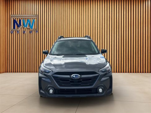 Used 2024 Subaru Outback Premium AWD/4WD image 2