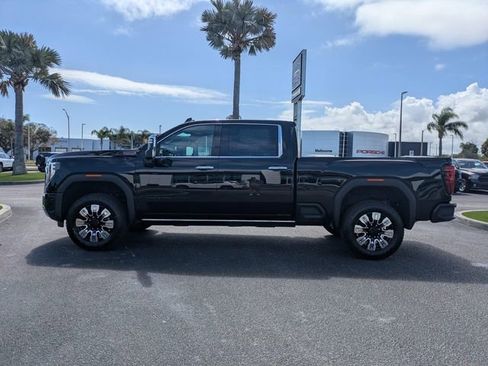 New 2026 GMC Sierra 3500 Denali w/ Denali Reserve Package AWD/4WD image 7