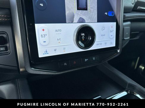 Used 2024 Ford Expedition Max Platinum image 24