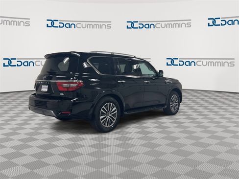 Used 2024 Nissan Armada SL w/ Captain's Chairs Package image 8