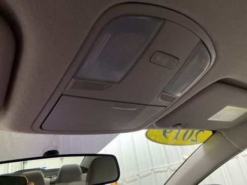 Used 2019 Hyundai Elantra SE image 28