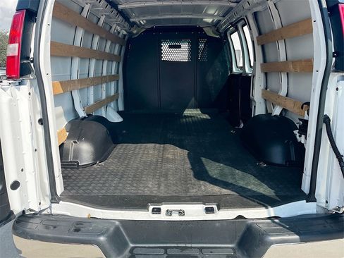 Used 2022 GMC Savana 2500 Work Van w/ Driver Convenience Package image 21