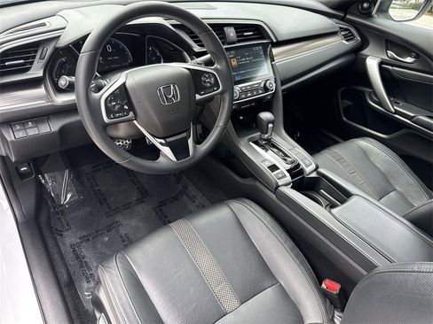 Used 2020 Honda Civic Touring image 19