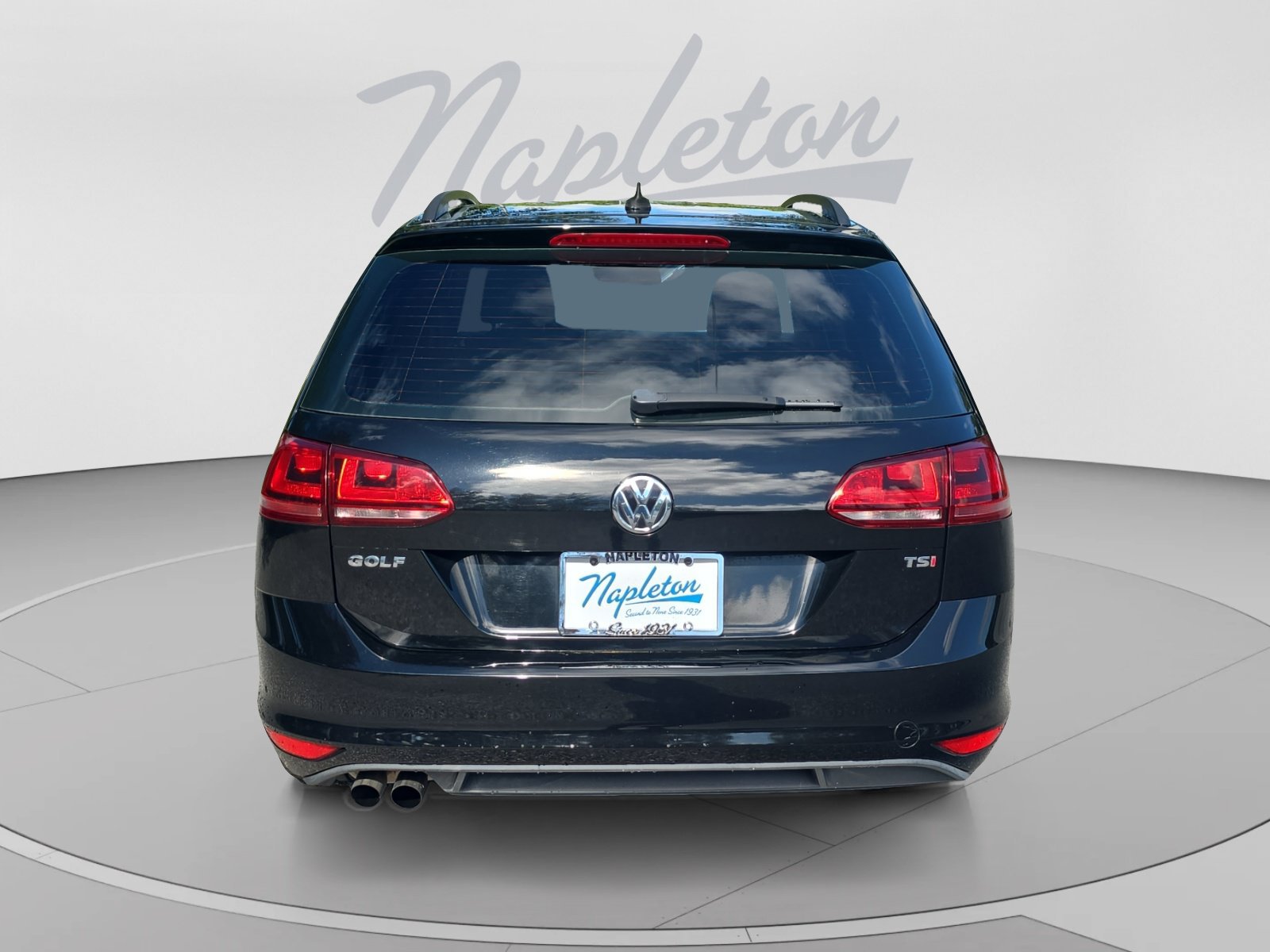 Used 2017 Volkswagen Golf SE FWD image 4