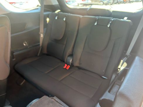 Used 2021 Ford Explorer XLT RWD image 30