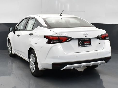 Used 2025 Nissan Versa S w/ Lighting Package image 6