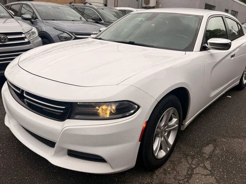 Used 2016 Dodge Charger SE w/ Popular Equipment Group RWD image 1