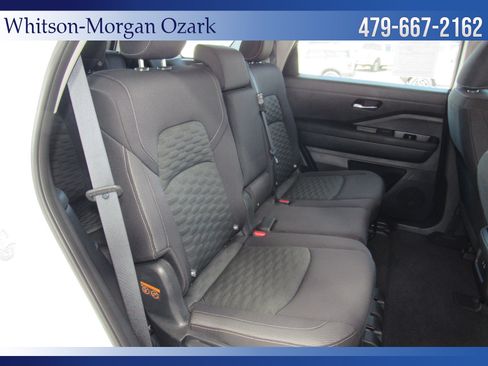 Used 2022 Nissan Pathfinder SV FWD image 28