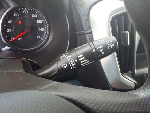 Used 2023 GMC Terrain SLE FWD image 21
