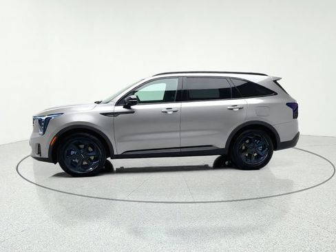 Certified 2026 Kia Sorento SX Prestige AWD/4WD image 2