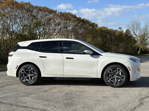 New 2026 BMW iX xDrive45 w/ Premium Package image 8