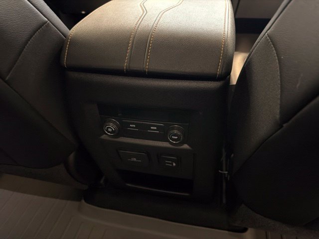 Used 2018 Chevrolet Traverse LT AWD/4WD image 43