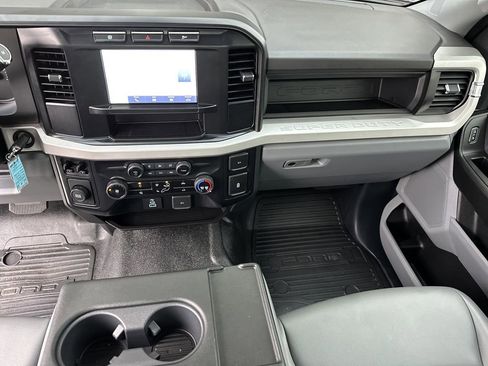Used 2024 Ford F350 XL w/ XL Chrome Package image 17