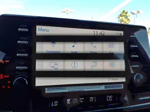 Used 2024 Toyota Sienna XLE Woodland Edition image 8