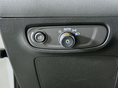 Used 2025 Buick Encore GX Preferred image 17