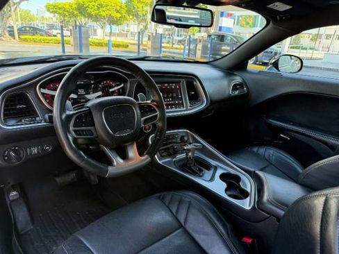 Used 2019 Dodge Challenger SRT Hellcat Redeye image 9