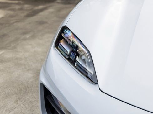 New 2025 Porsche Macan Electric image 14