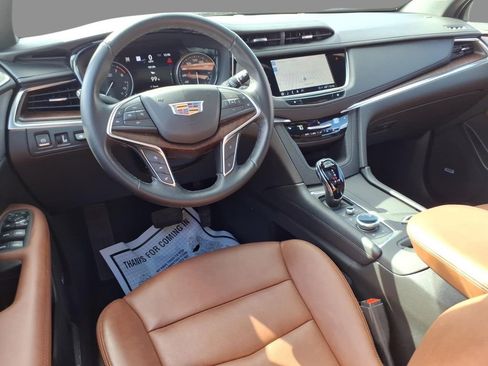 Used 2024 Cadillac XT5 Premium Luxury w/ Technology Package image 8