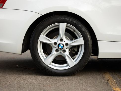 Used 2013 BMW 128i Convertible image 12