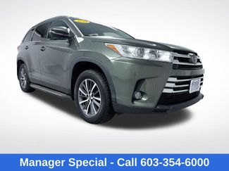 Used 2019 Toyota Highlander XLE AWD/4WD video 1