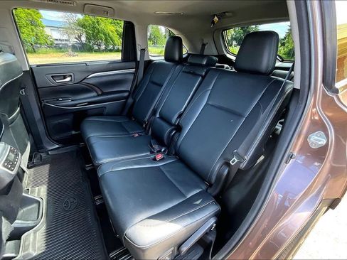 Used 2018 Toyota Highlander Limited Platinum AWD/4WD image 21