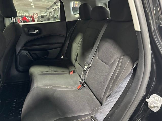 Used 2018 Jeep Compass Sport w/ Tech Group AWD/4WD image 34