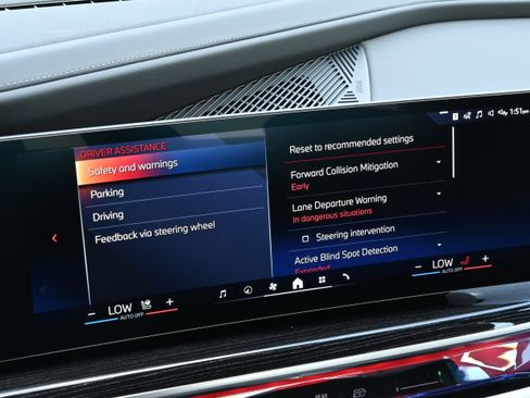 New 2026 BMW 740i image 33