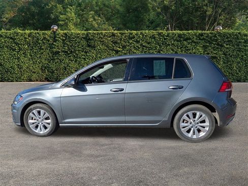 Used 2020 Volkswagen Golf 4-Door image 7
