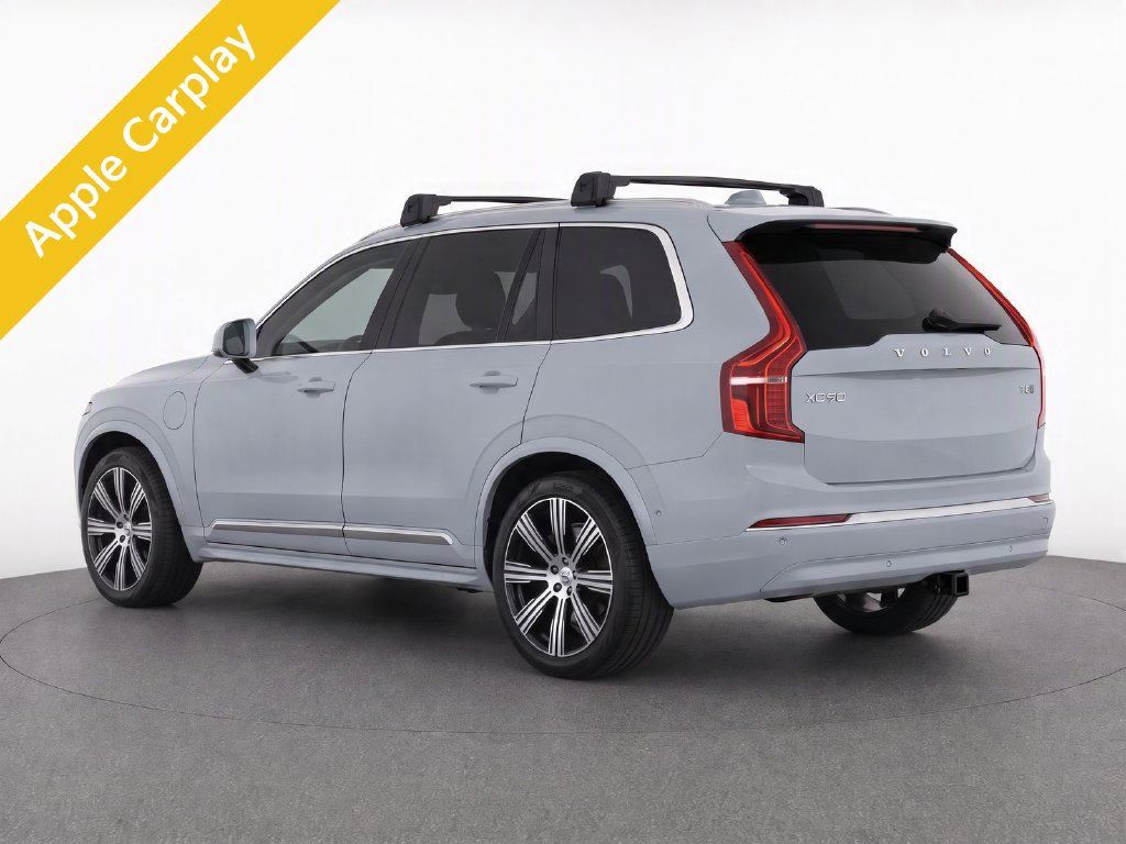 Used 2025 Volvo XC90 T8 Plus w/ Protection Package Premier AWD/4WD image 4