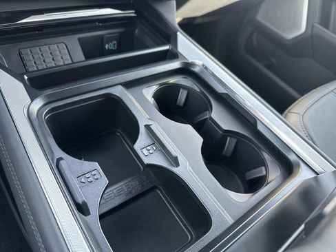 New 2026 Ford F250 Platinum image 30