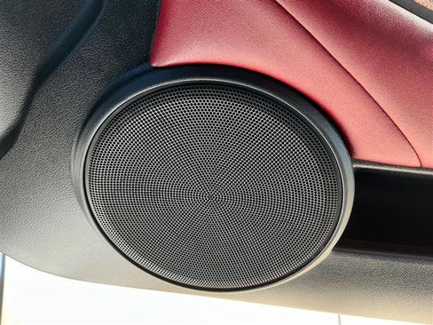 Used 2016 Lexus RC 200t image 36