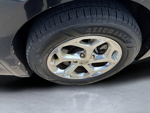 Used 2021 Chrysler Pacifica Limited w/ Premium & Safety Sphere Group AWD/4WD image 34