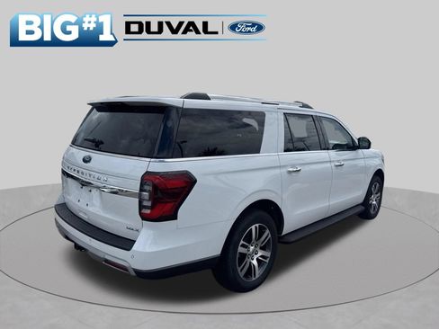Used 2024 Ford Expedition Max Limited AWD/4WD image 2