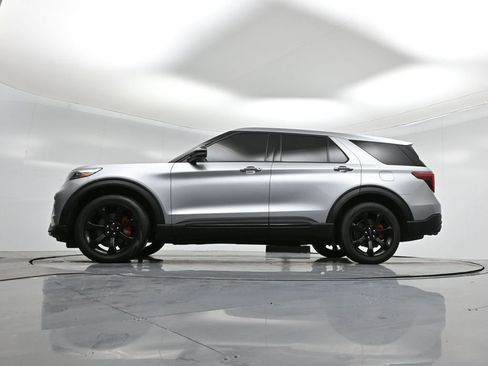 Certified 2022 Ford Explorer ST w/ Equipment Group 401A image 57