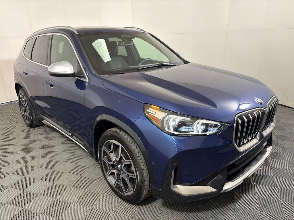 Certified 2023 BMW X1 xDrive28i w/ Convenience Package AWD/4WD image 4