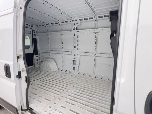 Used 2023 RAM ProMaster 2500 FWD image 16