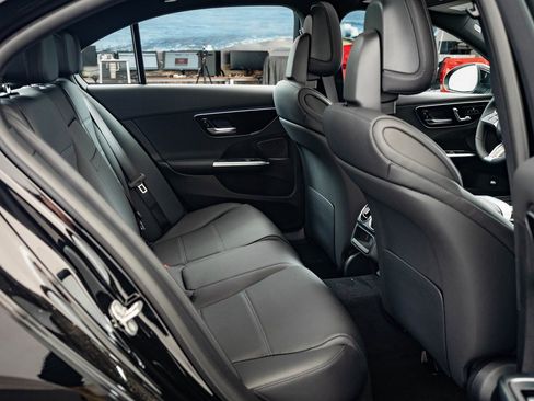 Used 2025 Mercedes-Benz C 300 C 300 image 36