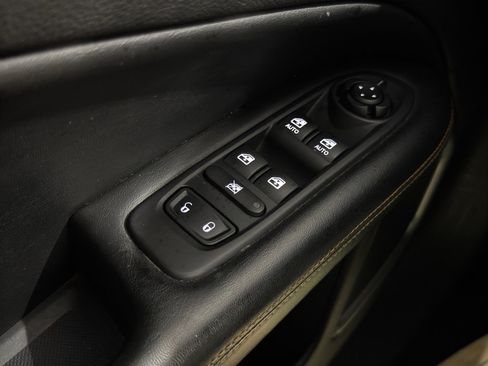 Used 2019 Jeep Compass Limited image 27