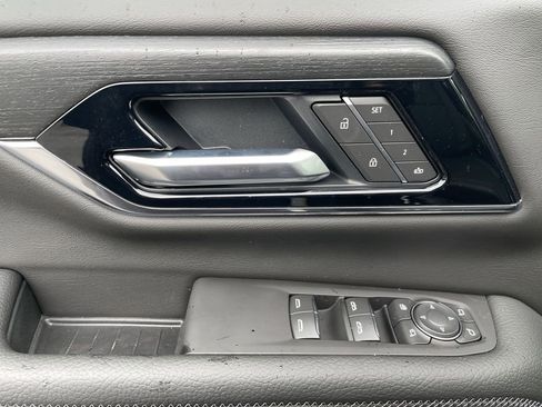 New 2026 GMC Yukon XL Denali w/ Sun & Power Step Package AWD/4WD image 24