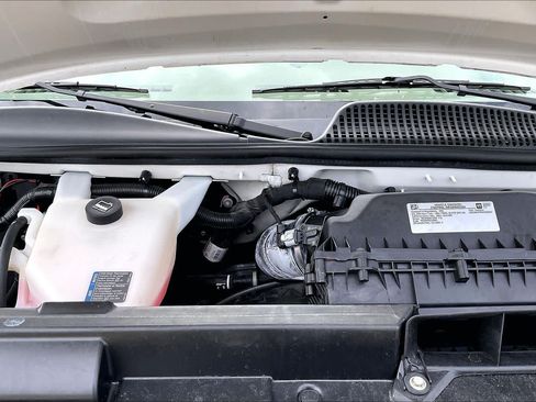 Used 2021 Chevrolet Express 2500 w/ Driver Convenience Package RWD image 27