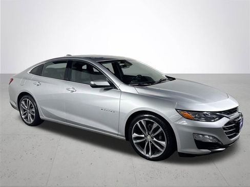 Used 2020 Chevrolet Malibu Premier image 4