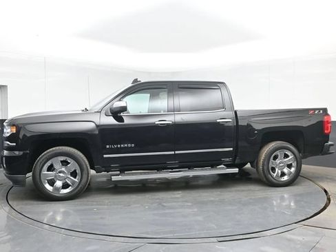 Used 2018 Chevrolet Silverado 1500 LTZ Z71 w/ LTZ Plus Package AWD/4WD image 11