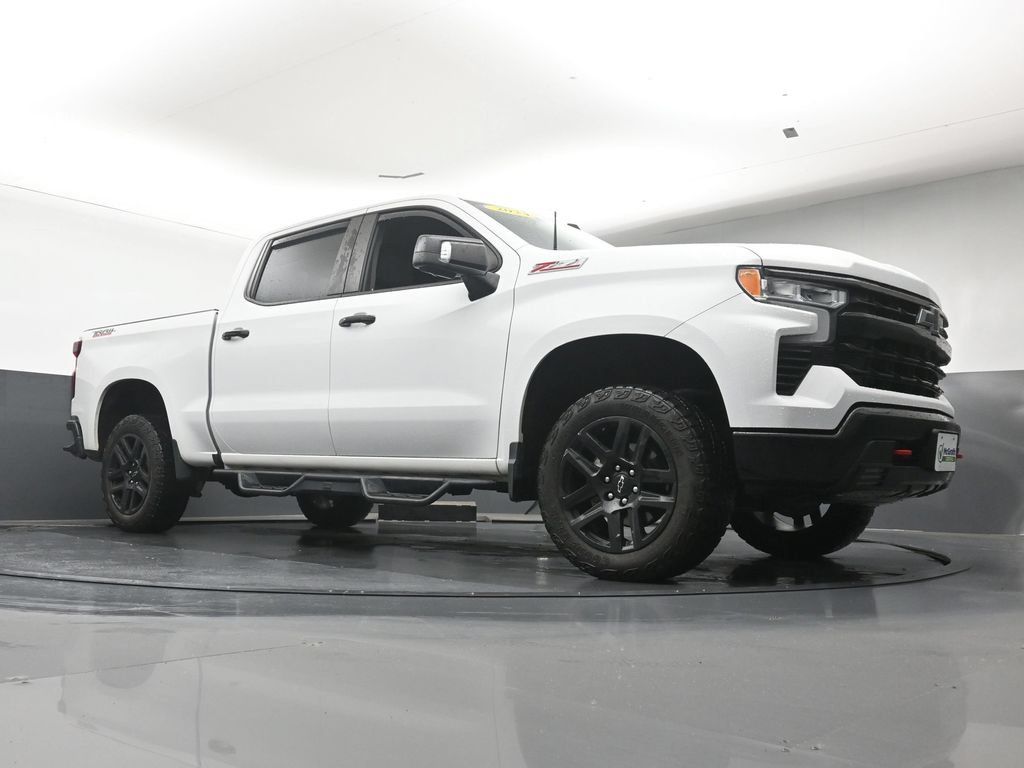 Used 2023 Chevrolet Silverado 1500 LT Trail Boss w/ LT Trail Boss Premium Package AWD/4WD image 26
