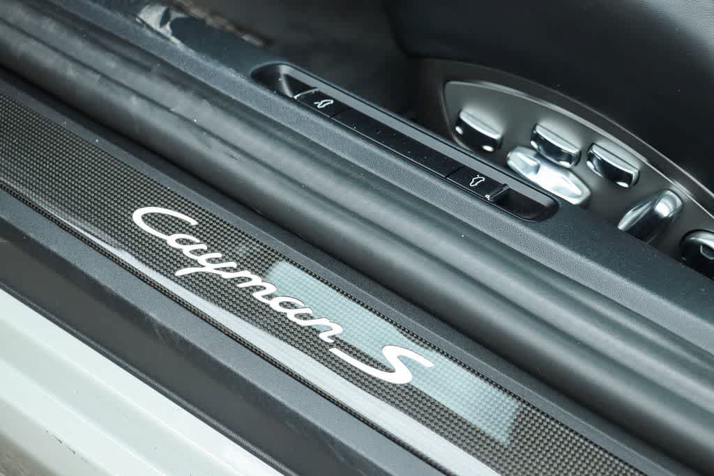 Used 2025 Porsche 718 Cayman S RWD image 27