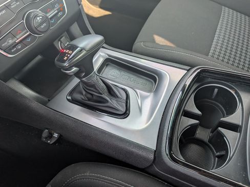 Certified 2022 Dodge Charger R/T w/ Blacktop Package RWD image 24
