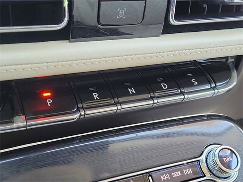 Certified 2023 Lincoln Nautilus Black Label w/ Class II Trailer Tow Package image 20